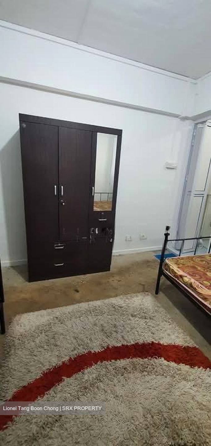 Hougang Avenue 1 (D19), Shop House #581731931